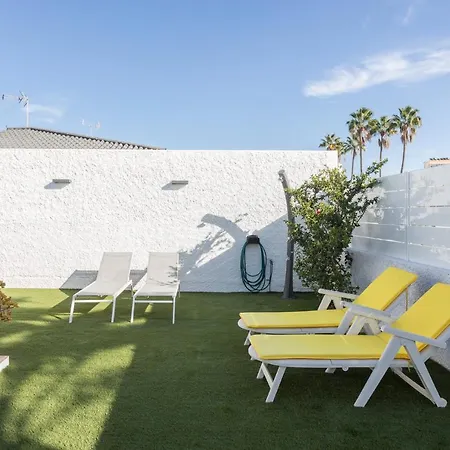 Luxury - Private Terrace - Pool - Aircon *